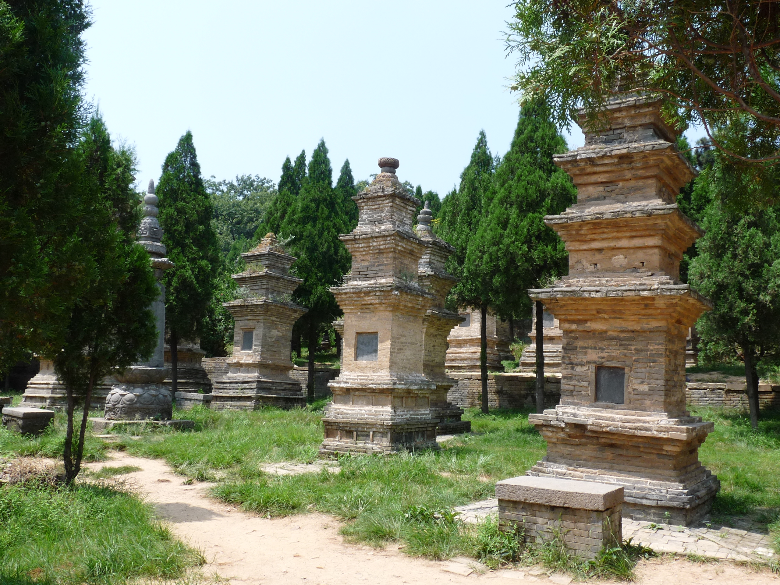 Eine asiatische Grabstätte