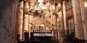 Altar in der Karlskirche