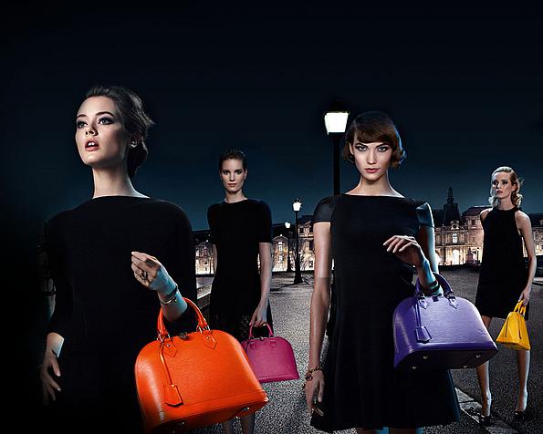 Werbekampagne für Louis Vuitton mit mehreren Modells in schwarzen Kleidern und mit Taschen in knalligen Farben 