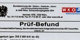 Angeschnittenes Formular auf dem groß Prüf-Befund steht, oben links ist der Bundesadler abgebildet, oben rechts ist das Logo der Wirtschaftskammer Wien zu sehen.