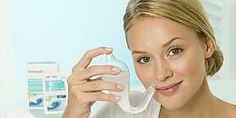 Gerät zum Spülen der Nase als Hausmittel bei Schnupfen