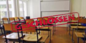 Klassenzimmer ist leer mit Schriftzug "geschlossen"