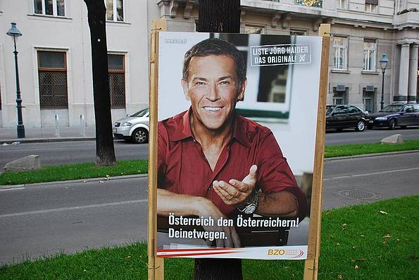 Wahlplakat BZÖ-NRW08- Jörg Haider mit einladender Handgeste und mit Wahlspruch