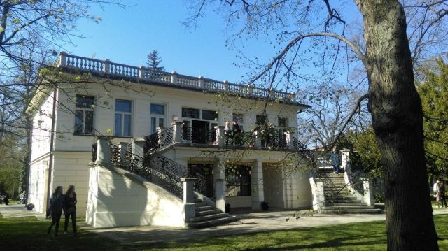 neubarocke Klimt-Villa mit Garten