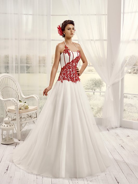 Brautkleid weiß mit roter Stickerei