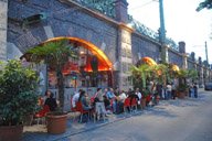 Kju-Bar, Stadtbahnbögen, Cocktailbar, Cocktails, Happy Hour
